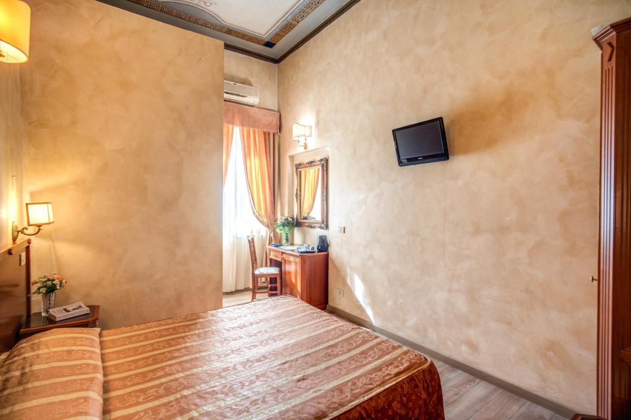 Labelle Hotel 2*